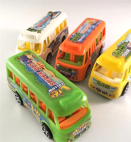 Ônibus de brinquedos 